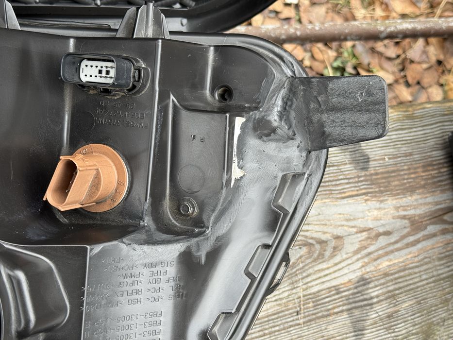 Фара права з Led ДХО Ford Explorer 16-19 14 pin