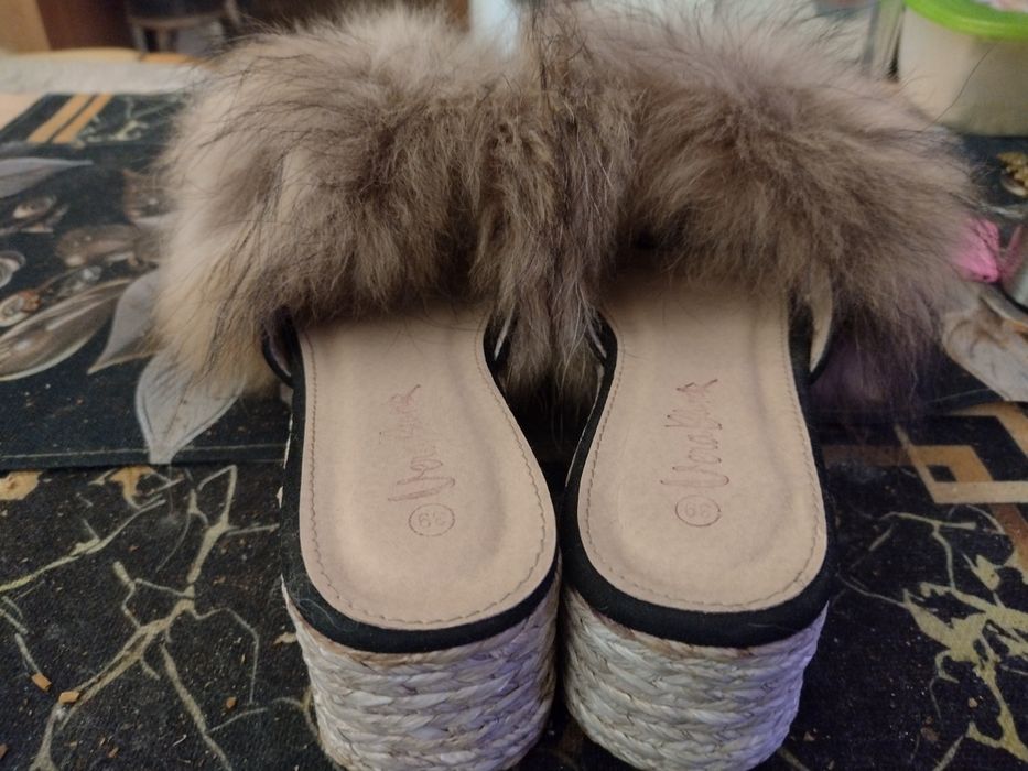 Buty damskie z jenotem