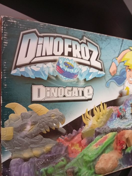 Dinofroz dinogate