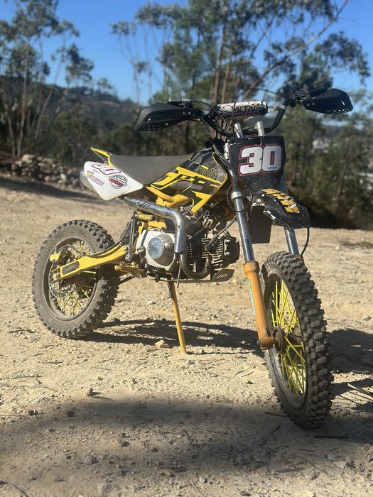 Pit Bike 110cc de Monte – Amarela/Preta 17/14