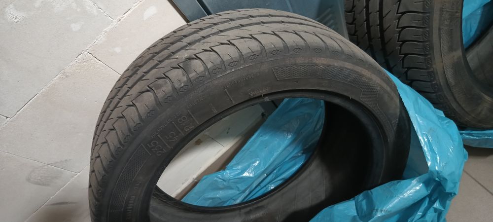 Opony letnie 235/45 r18
