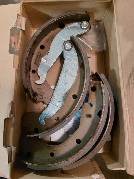 Колодки ручника Opel Omega B