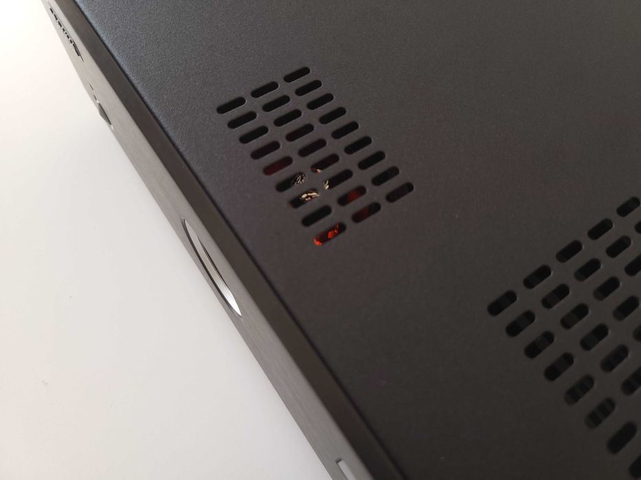Amplificador híbrido válvulas Magnat MA 400 c/ entrada phono p/ gira-discos