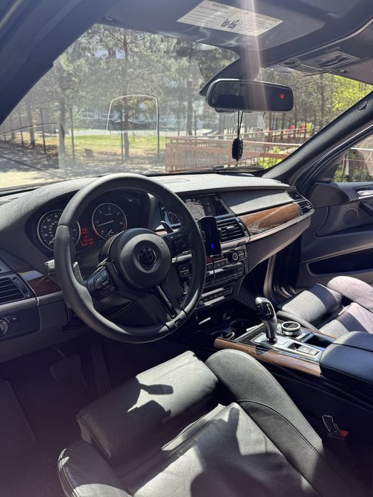 Продам BMW x5 e70 35d