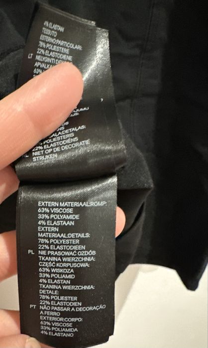 Krótka odważna sukienka