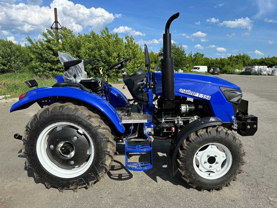 Мінітрактор Файтер T-254 RD: 24 к.с., Реверс, Козирок