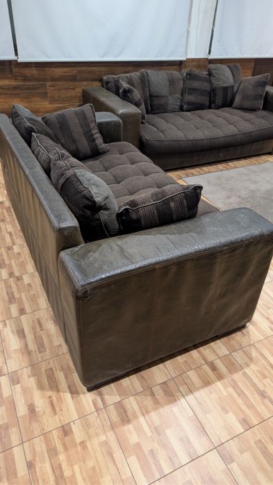 Sofá  3 e 4 lugares