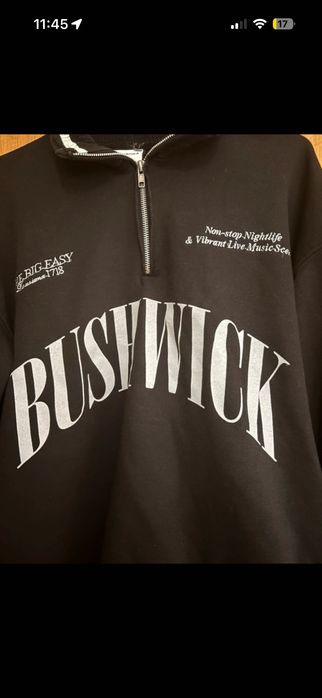 Sweatshirt / Camisola de meio fecho (Half-Zip) Preta Bershka