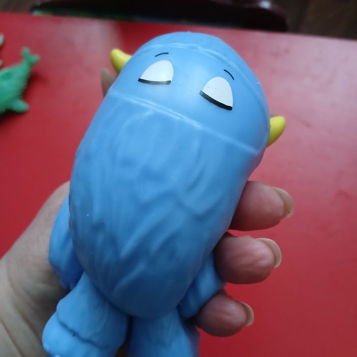 Играшка Антистрес Йєті. Монстр.Снежный человек.
