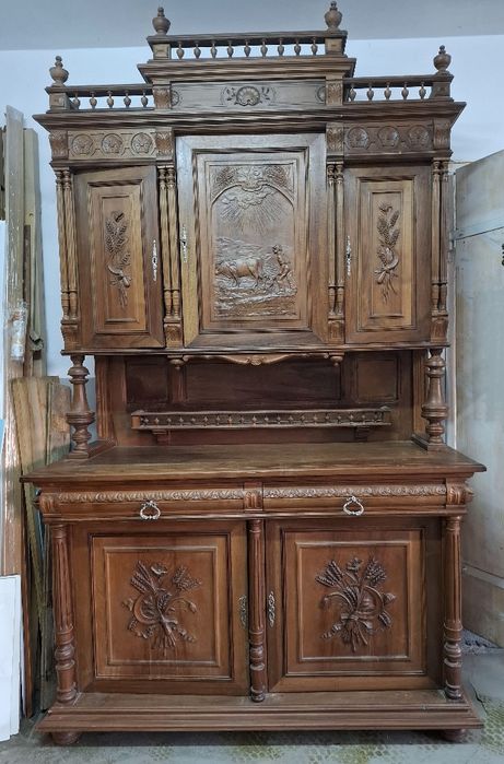 Stary kredens ST-FLOUR