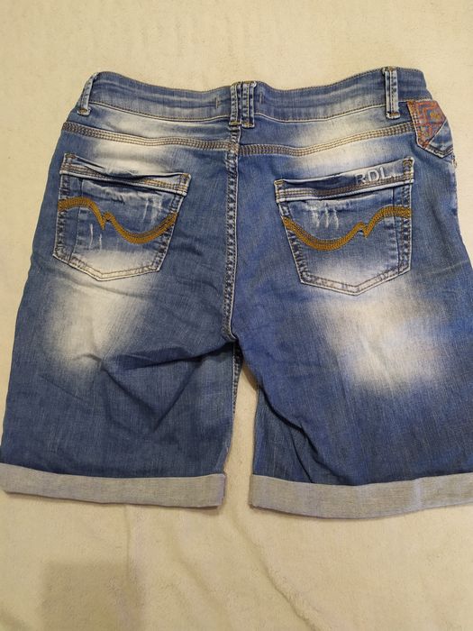 Женские джинсовые шорты