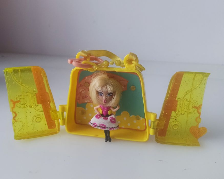Barbie  mini domki  , torebki