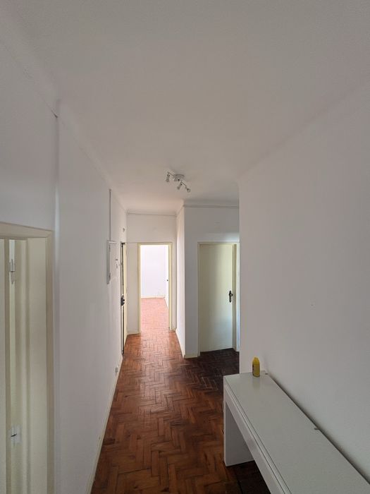 Arrenda-se apartamento T2