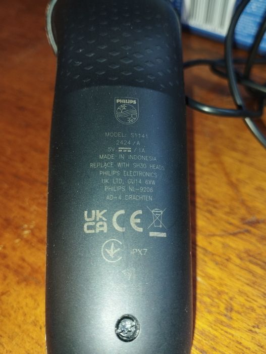 Электробритва Philips S1141