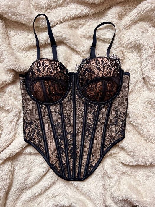 Корсет мереживний