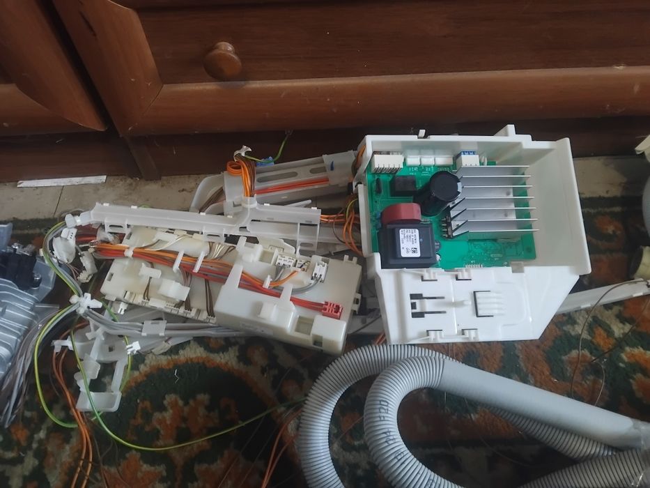 Запчасти стиральная машина Bosch WAS 20443OE / 23 8kg