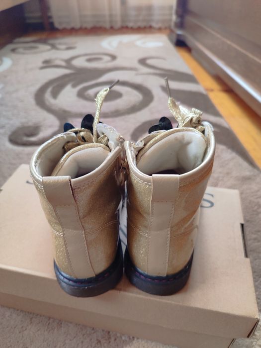 Черевички для дівчинки