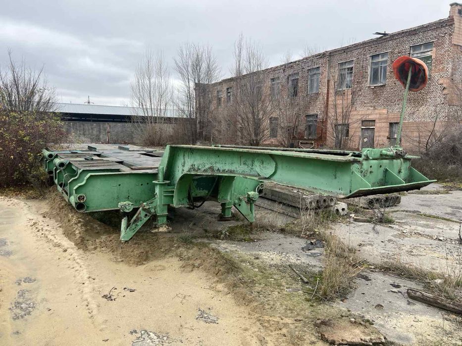 Продам ЧМЗАП 9399 1983