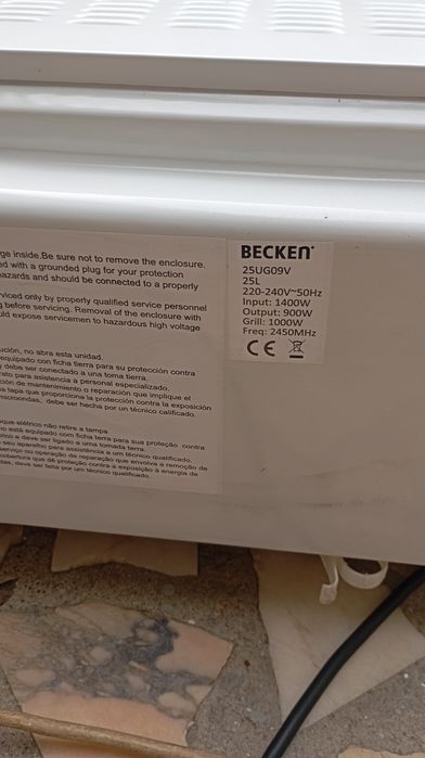 Microondas BECKEN 25UG09V