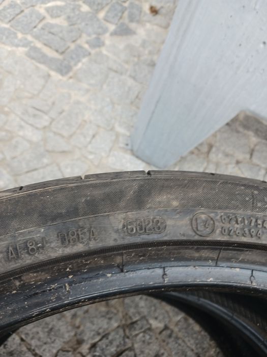 Vendo pneus semi-novos 255/35/21 Continental