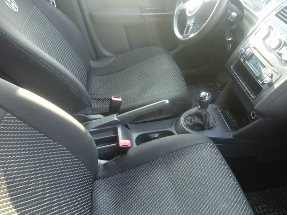 Фольксваген тауран 2013 року