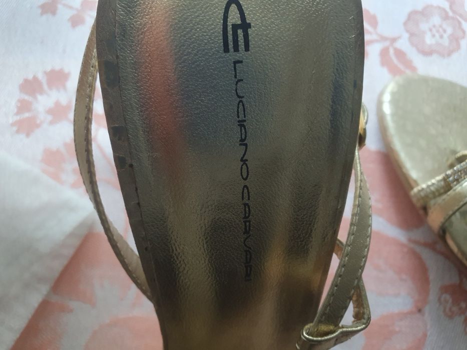 Босоніжки. Р. 39