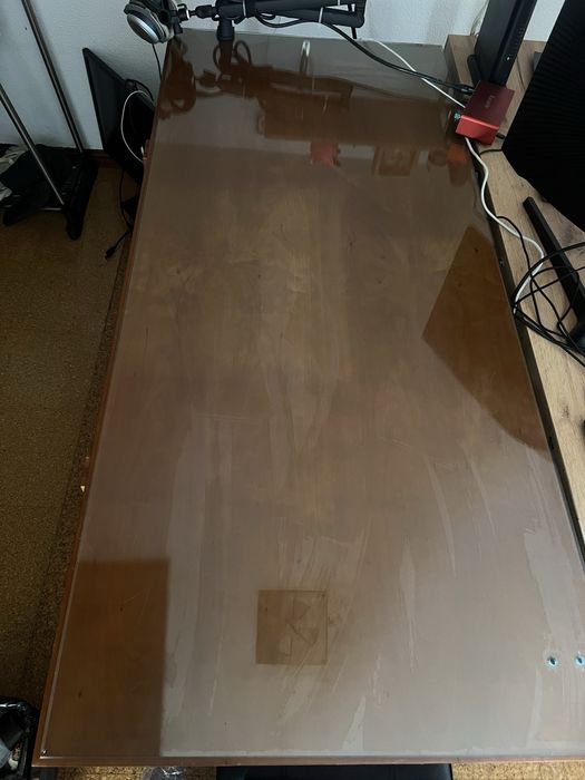 Cadeira e mesa de excritorio