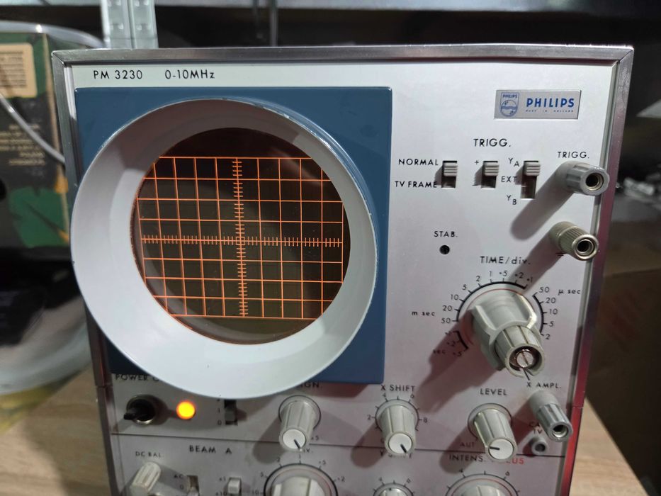 OSCYLOSKOP Philips PM 3230