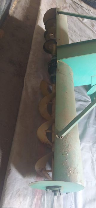 Зерно-погрузчик шнек+шкребок.