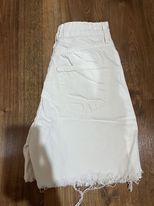 Шорти жіночі