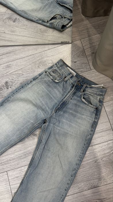 Джинсы Zara
