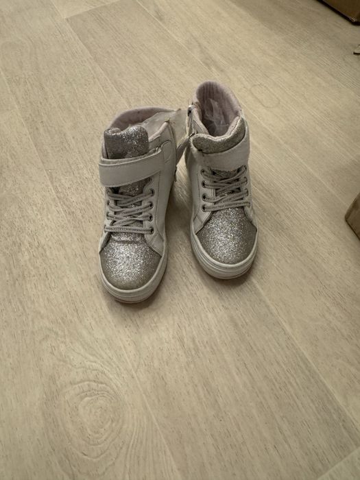 Ботинки для девочки