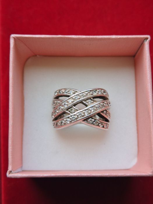 Anel de prata com Marcassites