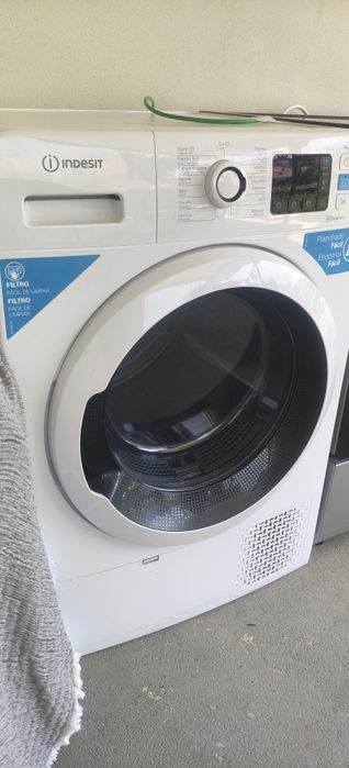 Máquina Secar Indesit 9kg