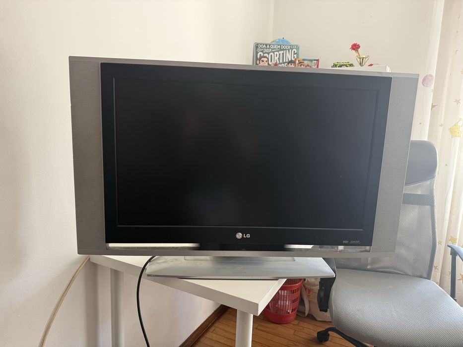 Vendo TV antiga