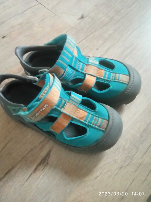 Sandałki gumowe 26