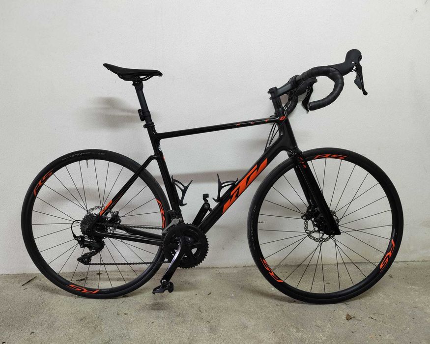 Bicicleta praticamente nova