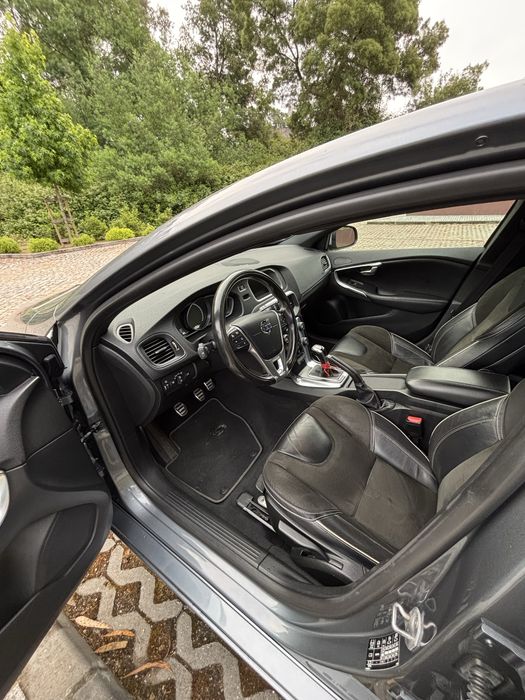 Volvo V40 R-Design 2.0 120cv
