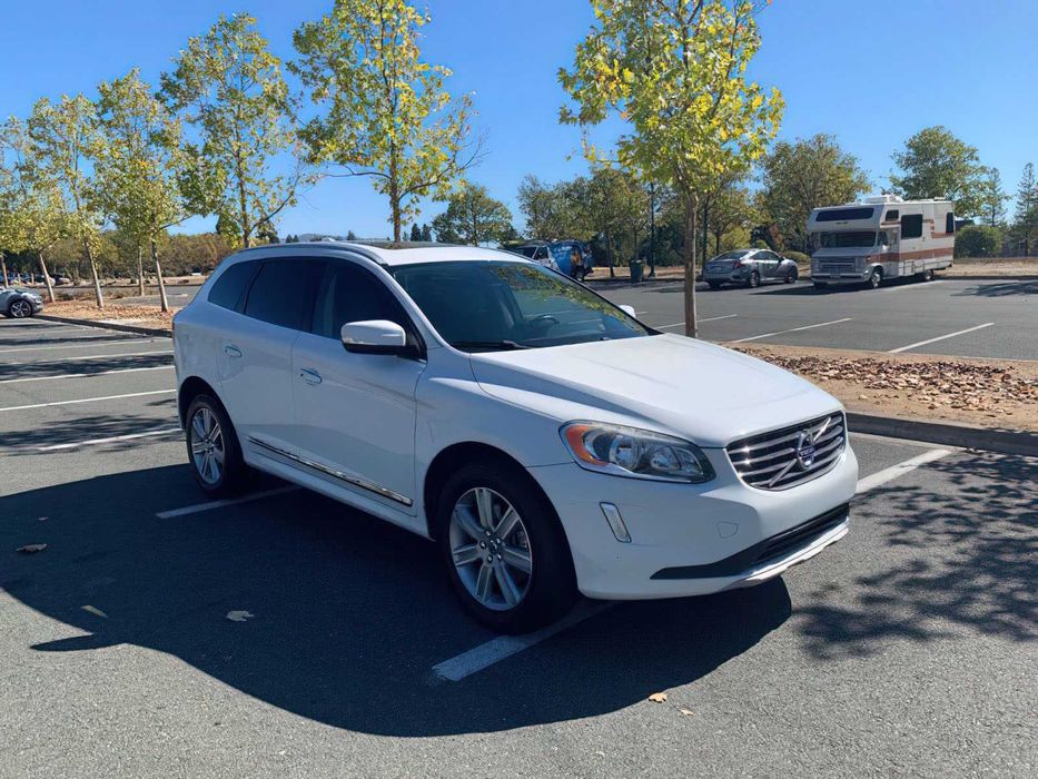 Volvo XC60 T5 Premier      2016