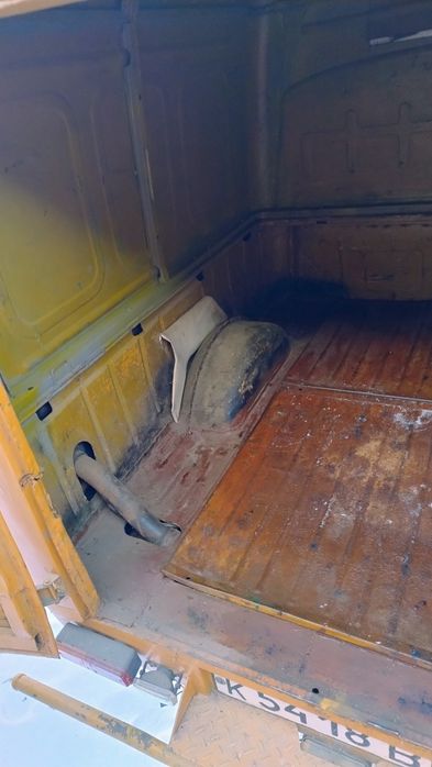 Продам пиріжок ИЖ 2715, 1988 року + двигун і КПП  від 412 Москвича!