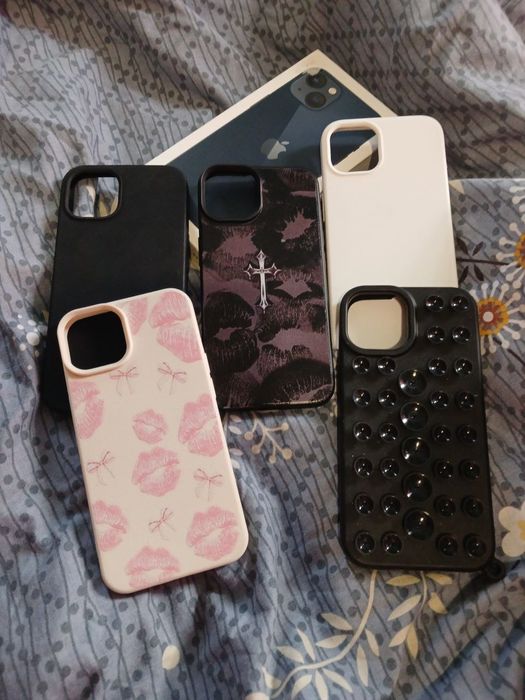 iPhone 13 на 128 ГБ в цвете Midnight
