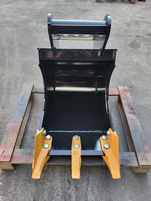 Łyżka kopiąca szerokość 30cm do koparki minikoparki z szybkozłącz MS03
