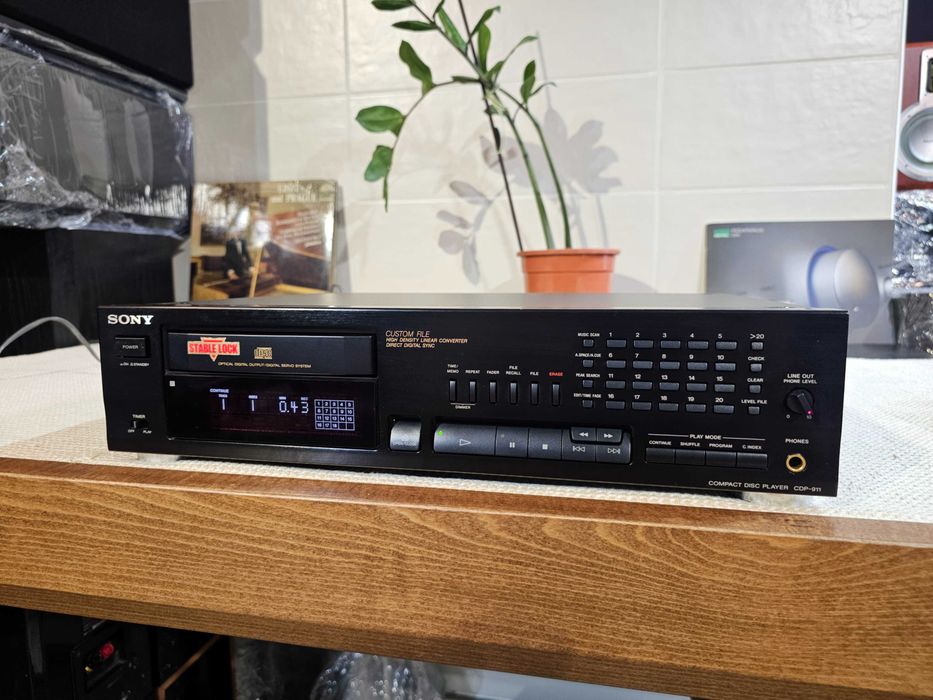 Програвач Sony CDP-911 ЦАП Sony CXD2562Q
