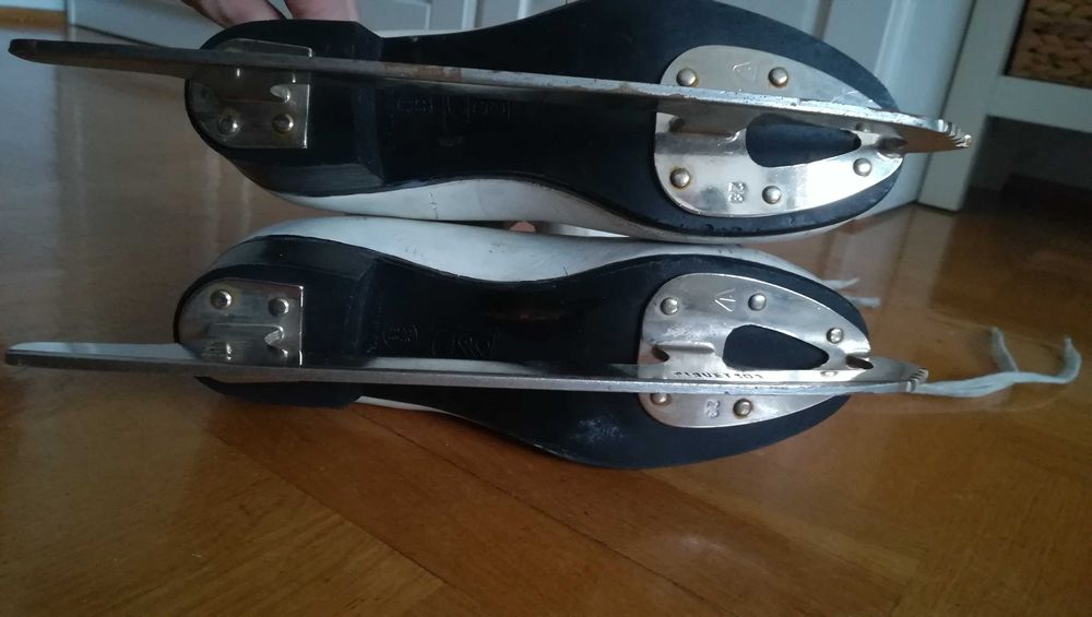 Łyżwy figurowe POLSPORT, skórzane r. 36