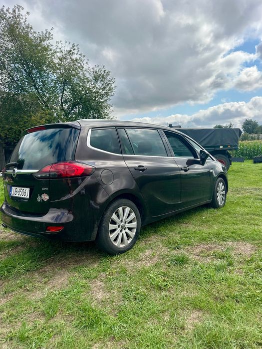 Opel Zafira 2015 r