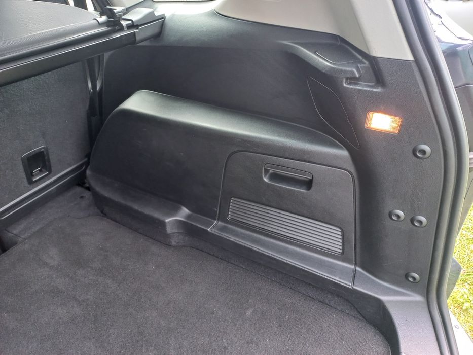 Boczek tapicerka bagażnika prawa ford s-max
