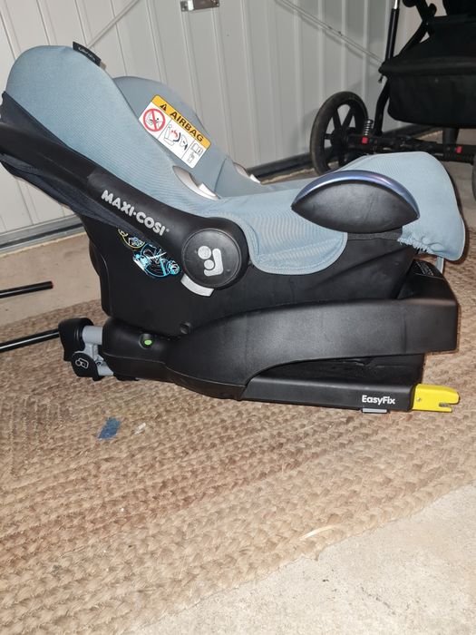 Maxi-cosi z baza isofix