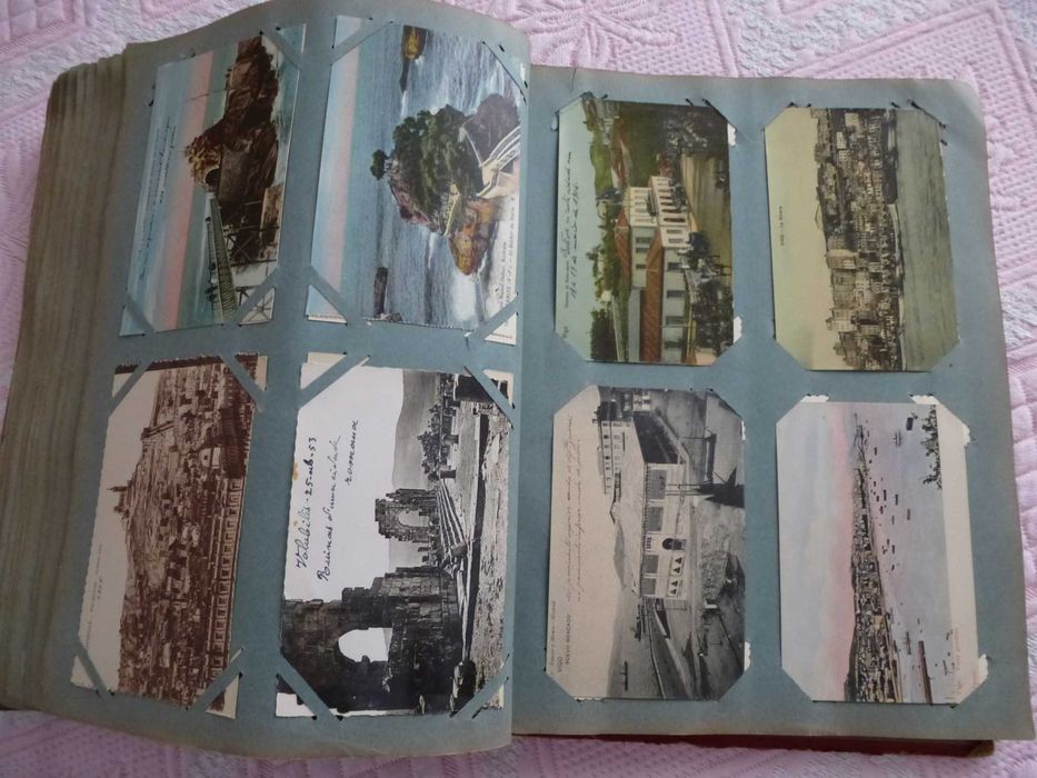 Antigo Álbum com 380 Postais, não selados