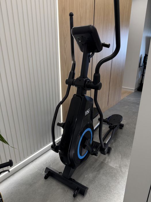 Продам тренажер орбітрек HSF-609T