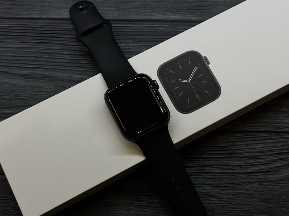 Apple Watch Series 6 44mm Space Gray Aluminium Case Black Sport Band Магазин Гарантія